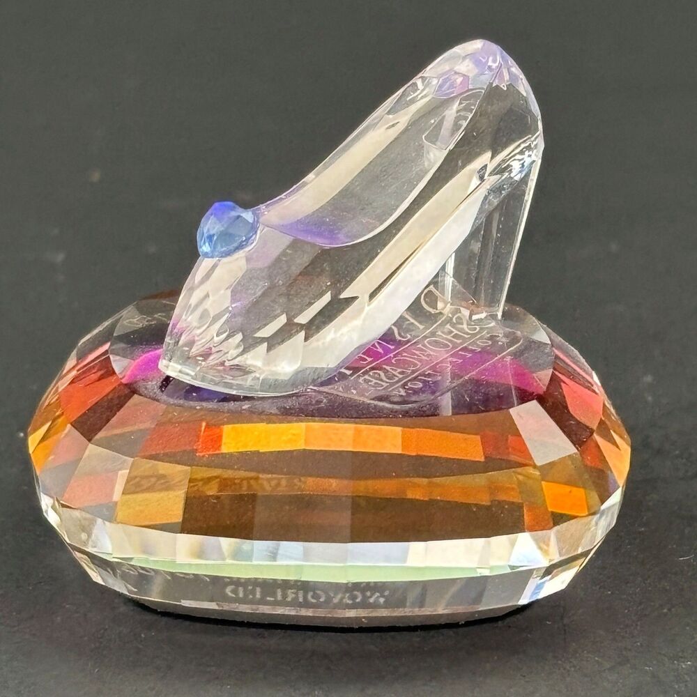 Disney Crystal World Cinderellas Slipper Figurine Showcase Collection Numbered